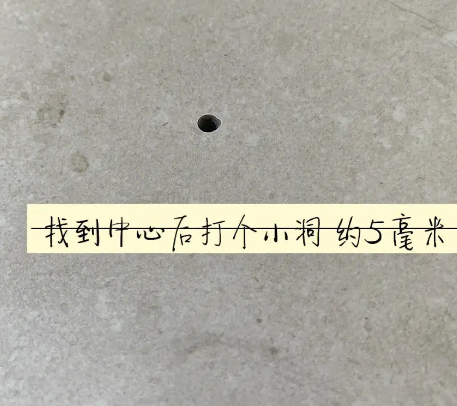 奎屯瓷砖空鼓维修公司专业解答在瓷砖铺贴过程中，如果砂料搅拌不均匀，将会带来以下问题